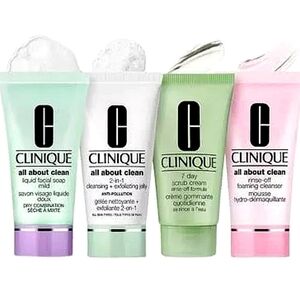 Clinique 4 piece Face Set With Bag